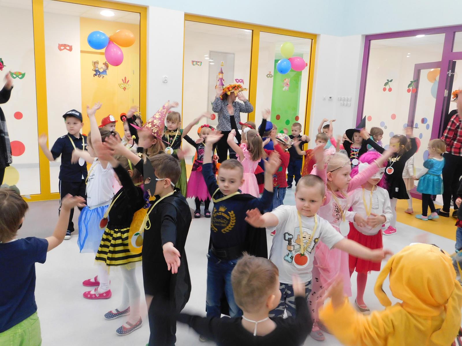 21.02. Bal karnawałowy (sala żółta, niebieska, pomarańczowa)
