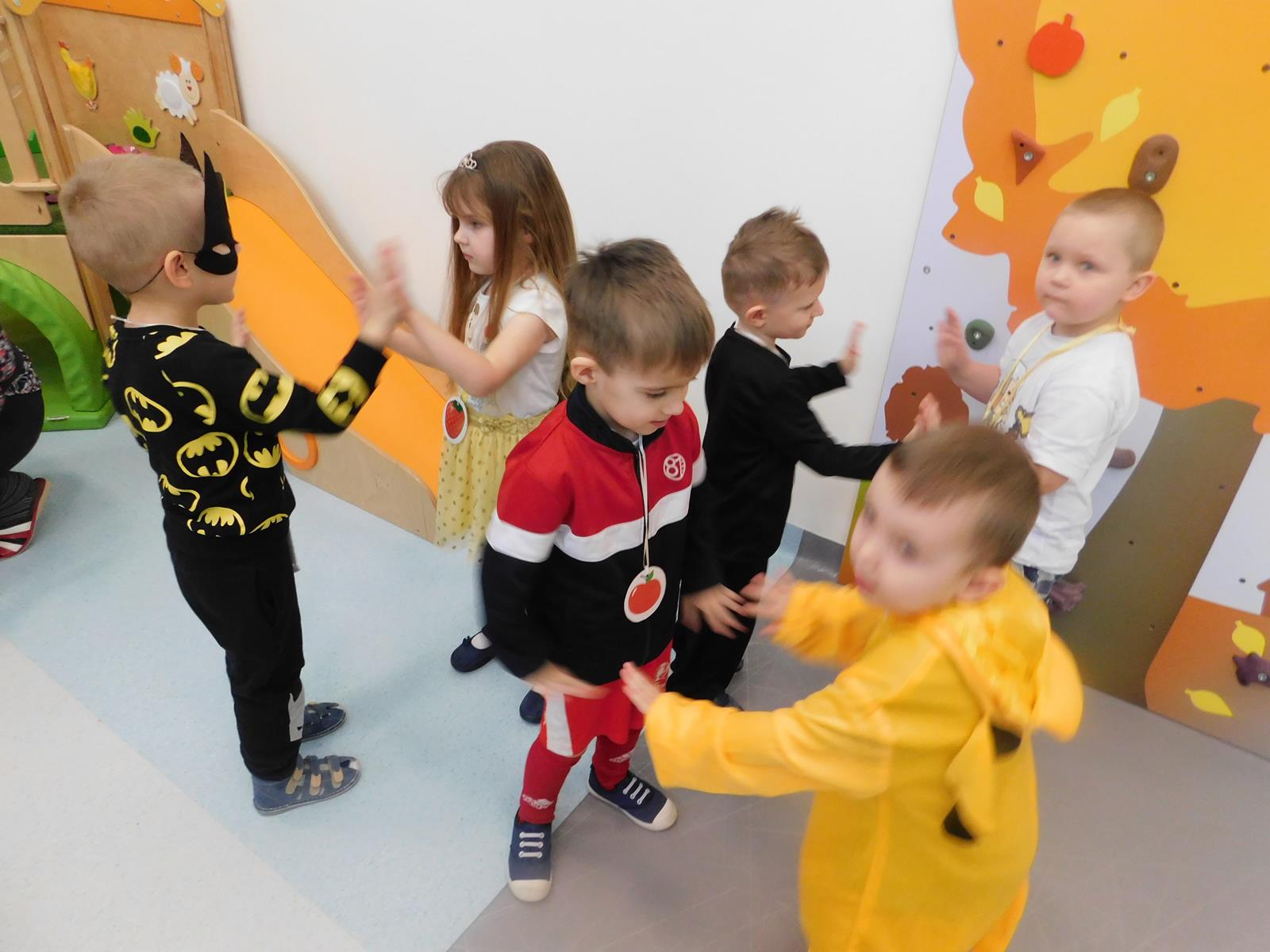 21.02. Bal karnawałowy (sala żółta, niebieska, pomarańczowa)