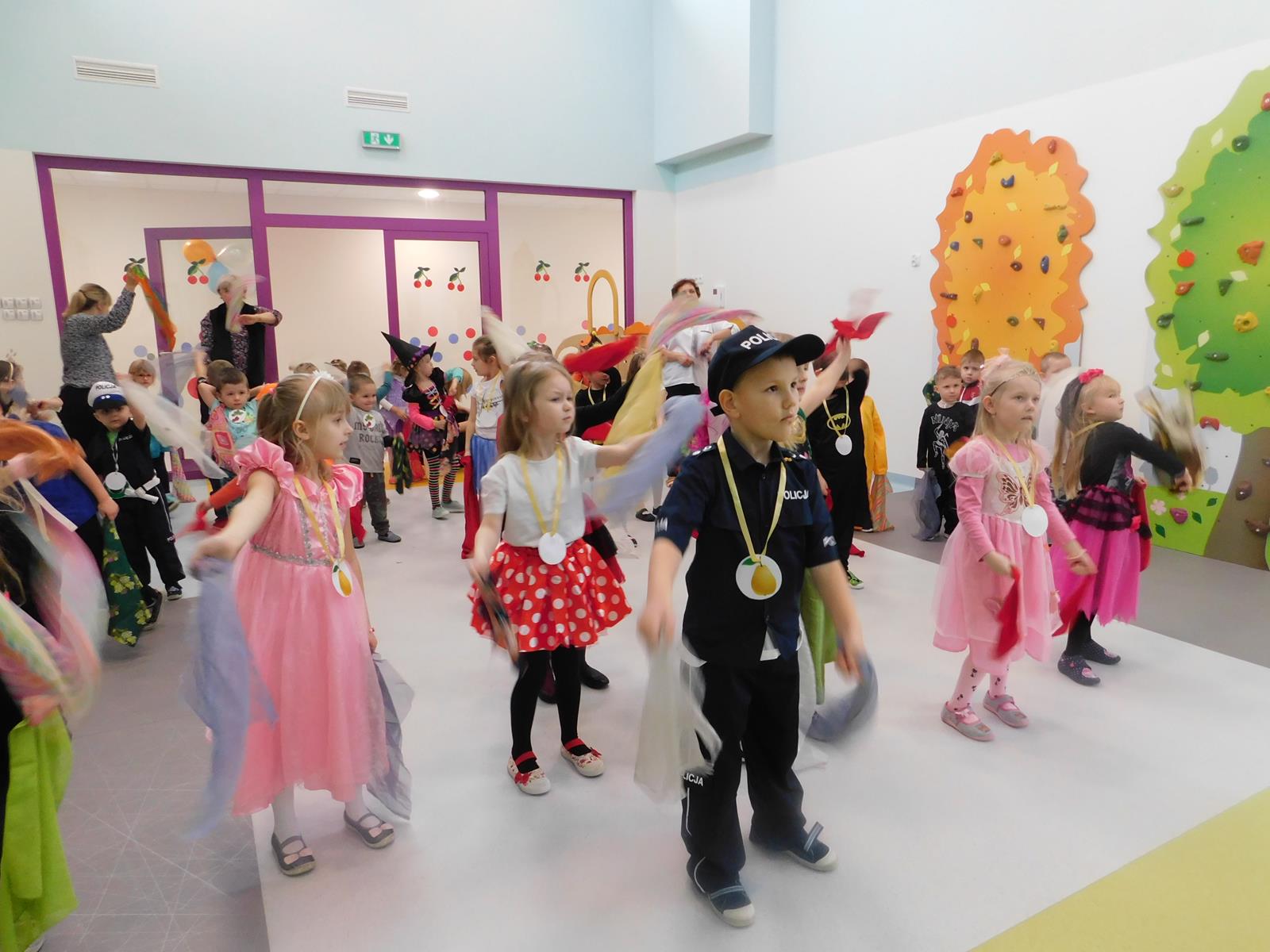 21.02. Bal karnawałowy (sala żółta, niebieska, pomarańczowa)