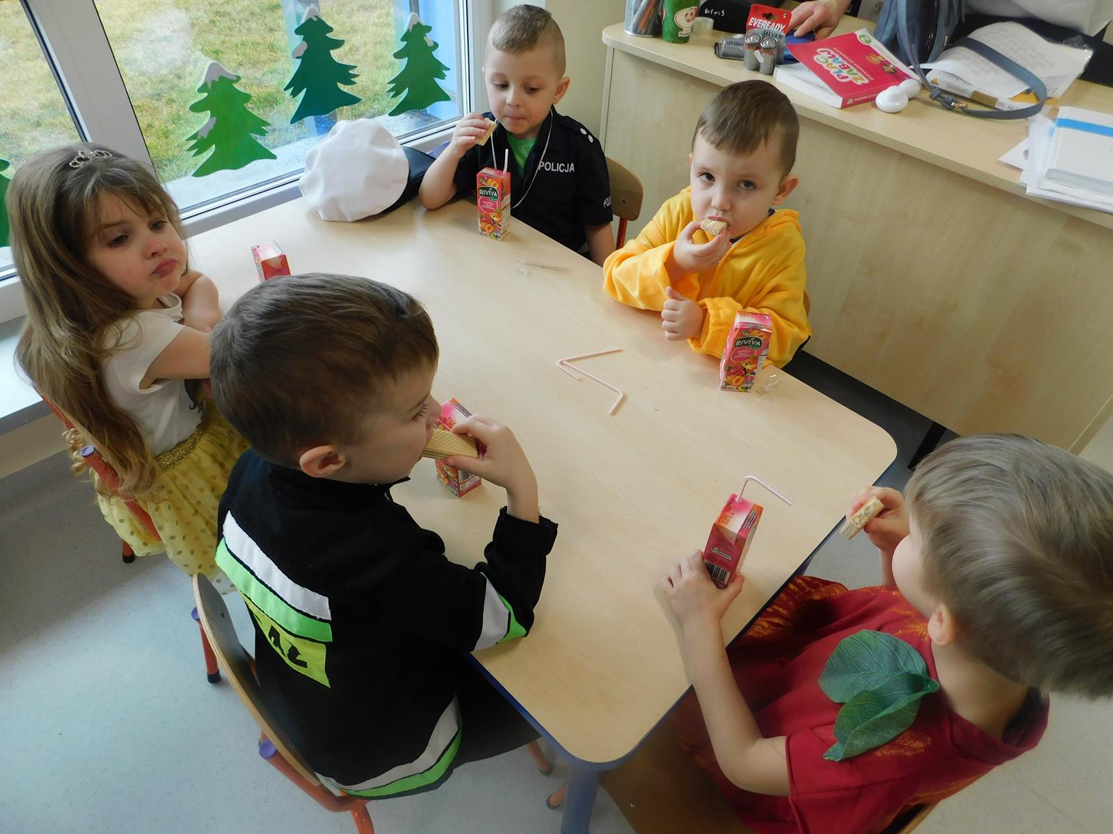 21.02. Bal karnawałowy (sala żółta, niebieska, pomarańczowa)