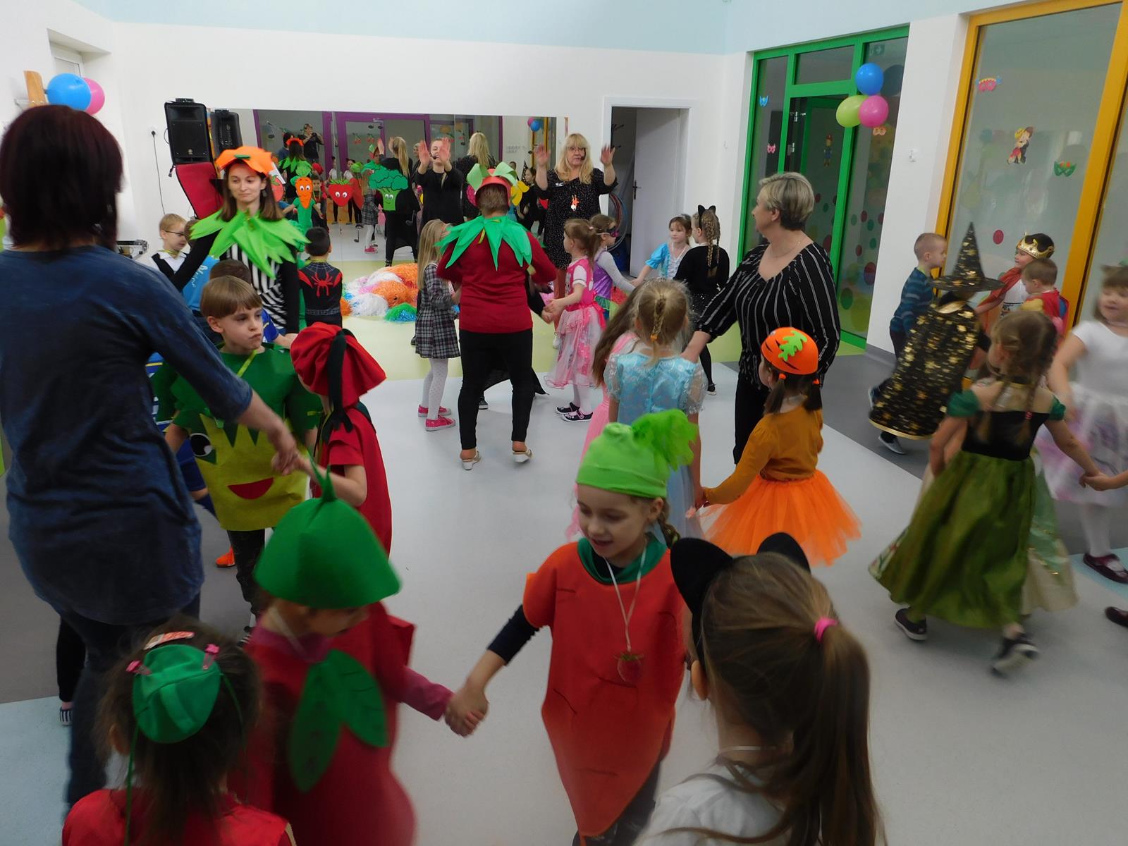 21.02. Bal karnawałowy (sala zielona, czerwona)