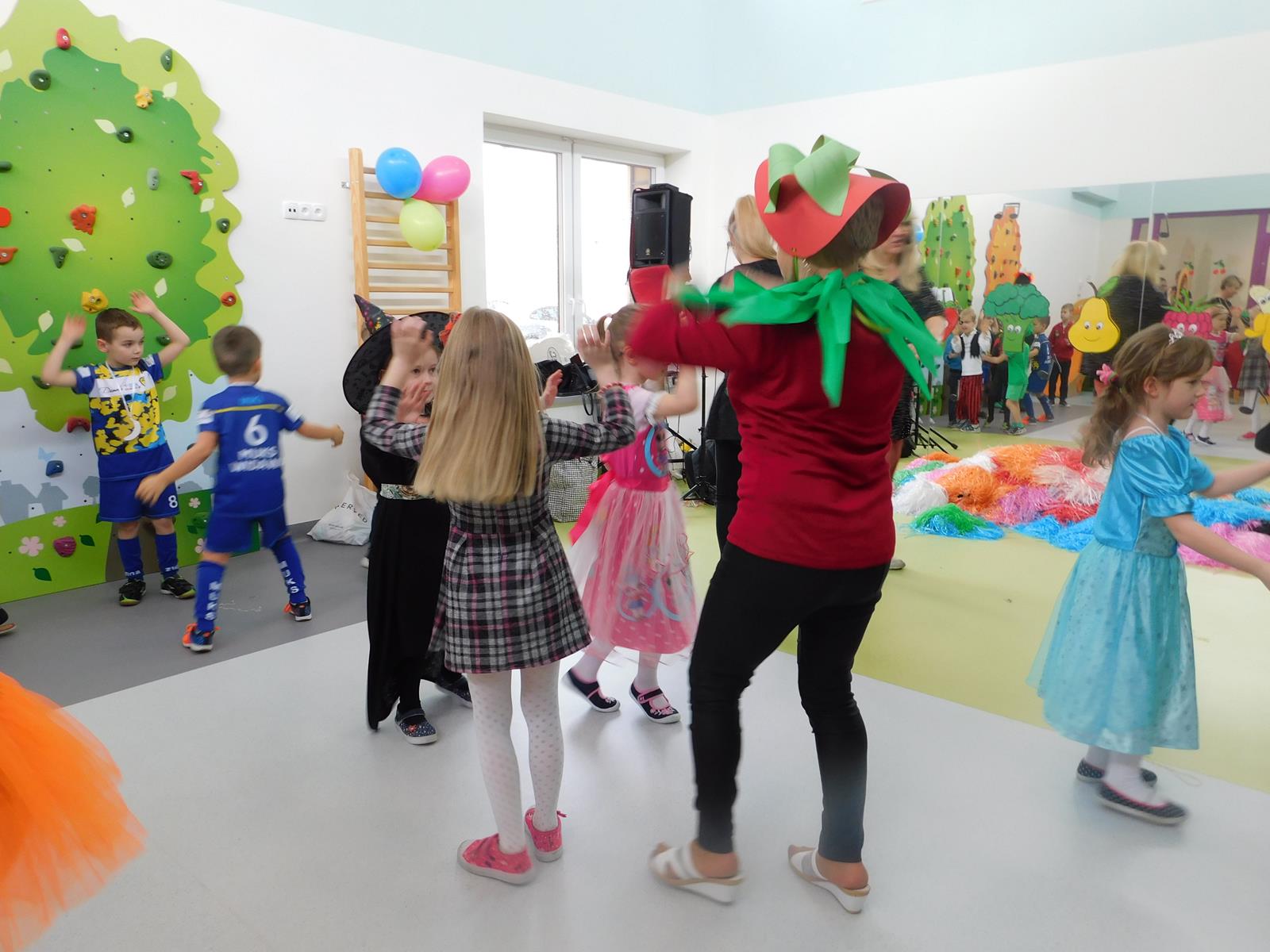 21.02. Bal karnawałowy (sala zielona, czerwona)