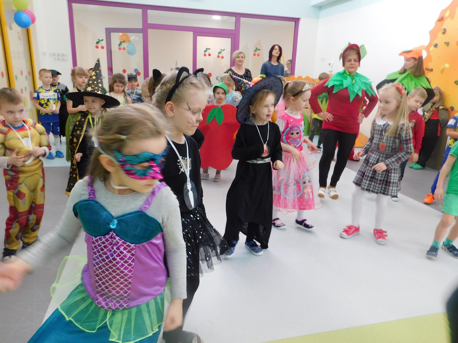 21.02. Bal karnawałowy (sala zielona, czerwona)