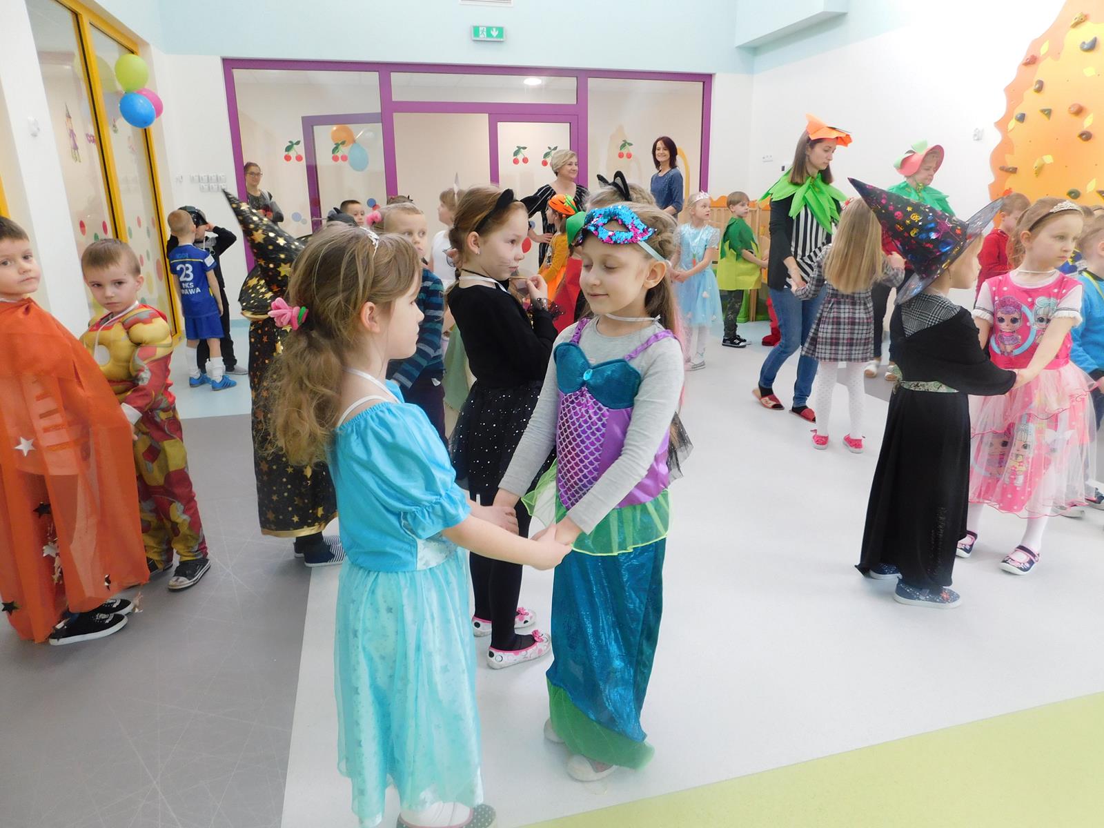 21.02. Bal karnawałowy (sala zielona, czerwona)
