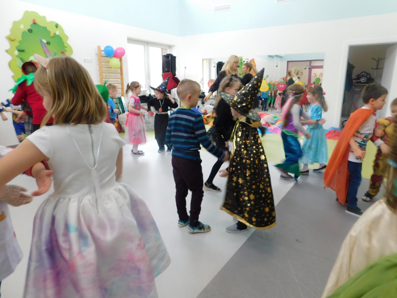 21.02. Bal karnawałowy (sala zielona, czerwona)