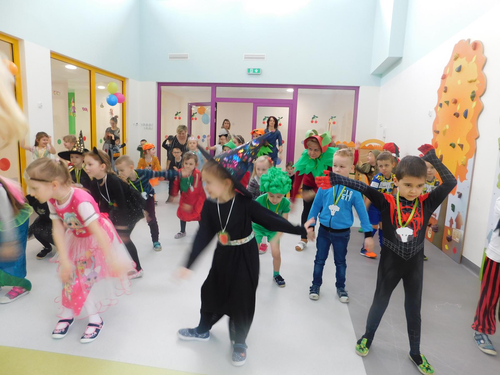 21.02. Bal karnawałowy (sala zielona, czerwona)