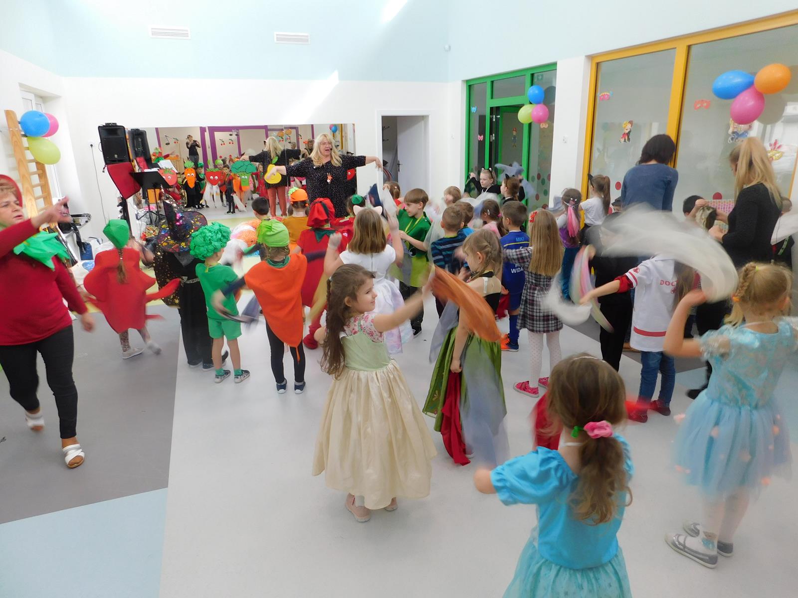 21.02. Bal karnawałowy (sala zielona, czerwona)