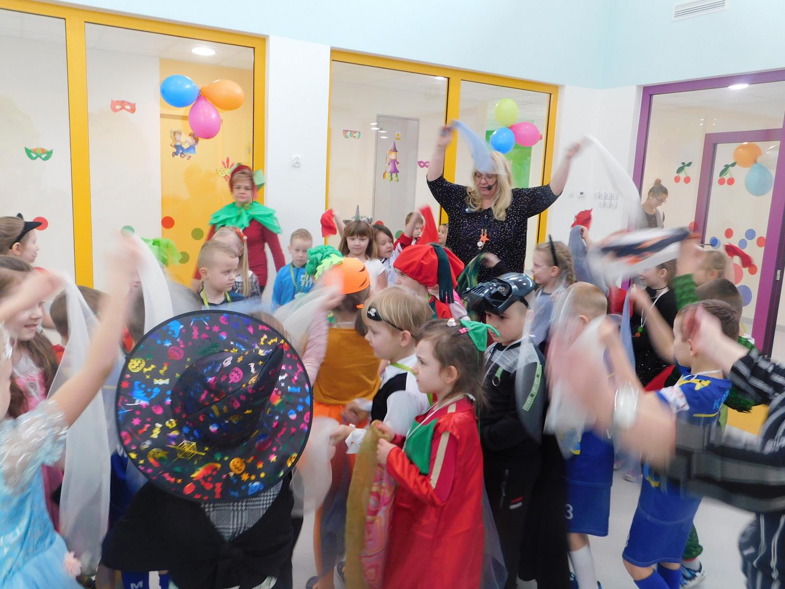 21.02. Bal karnawałowy (sala zielona, czerwona)
