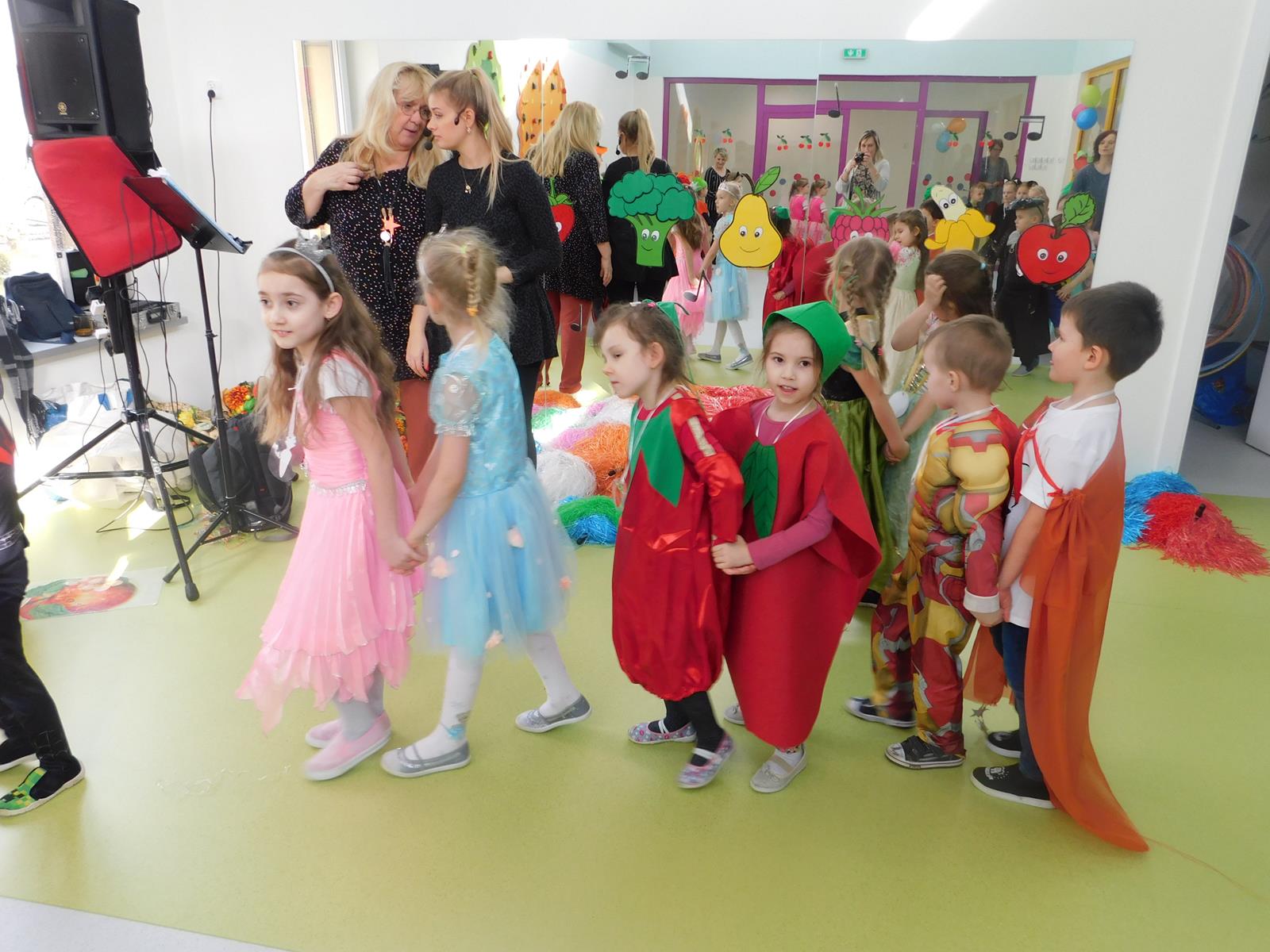 21.02. Bal karnawałowy (sala zielona, czerwona)