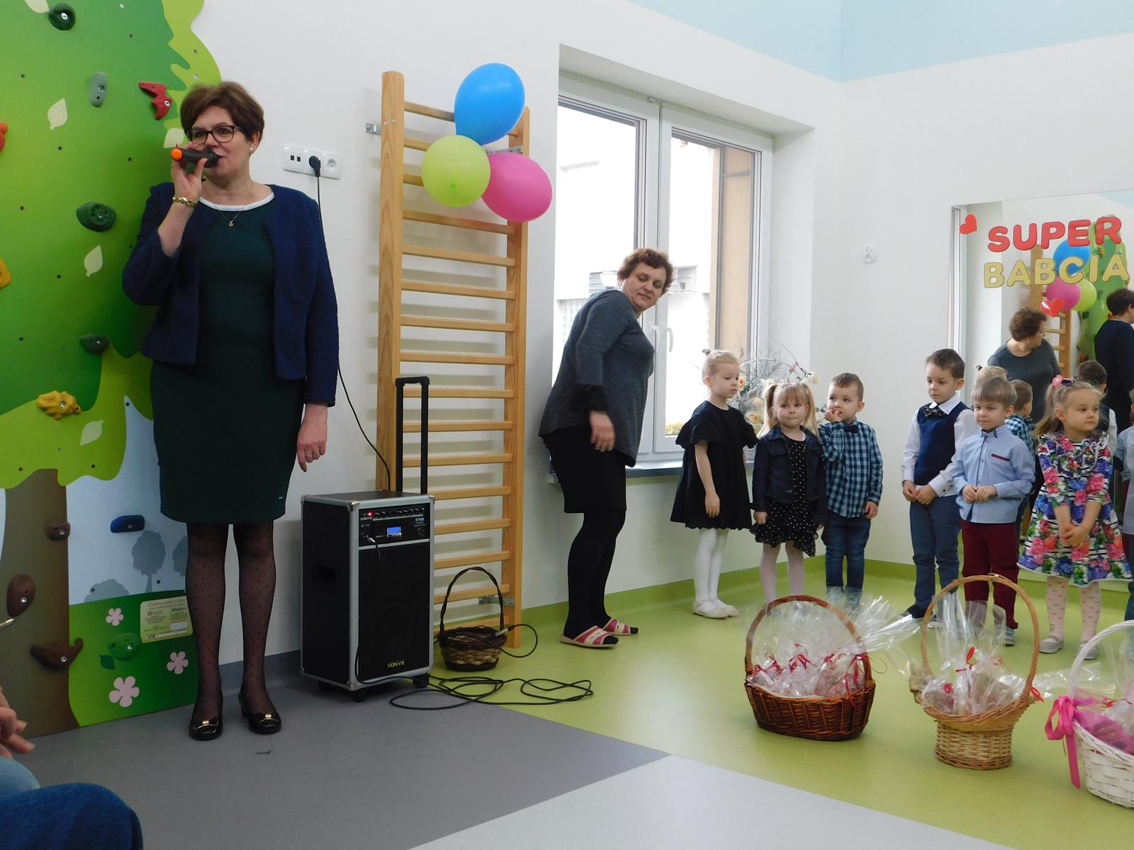 25.02. Dzień Babci i Dziadka (sala niebieska)