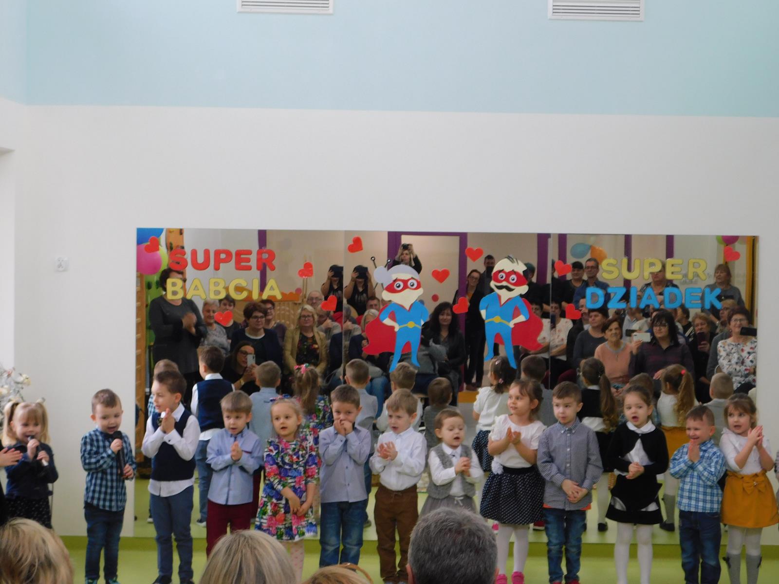 25.02. Dzień Babci i Dziadka (sala niebieska)